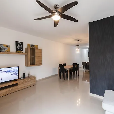 Blossom Bliss Apartment *