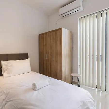 Blossom Bliss * Msida